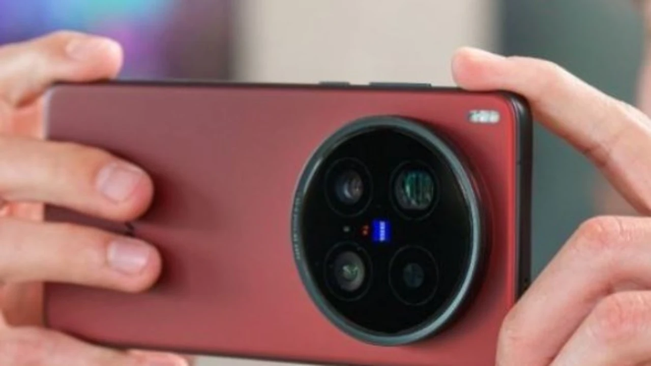 موعد إطلاق vivo X300 Ultra.. أقوى هاتف جيل جديد في 2024